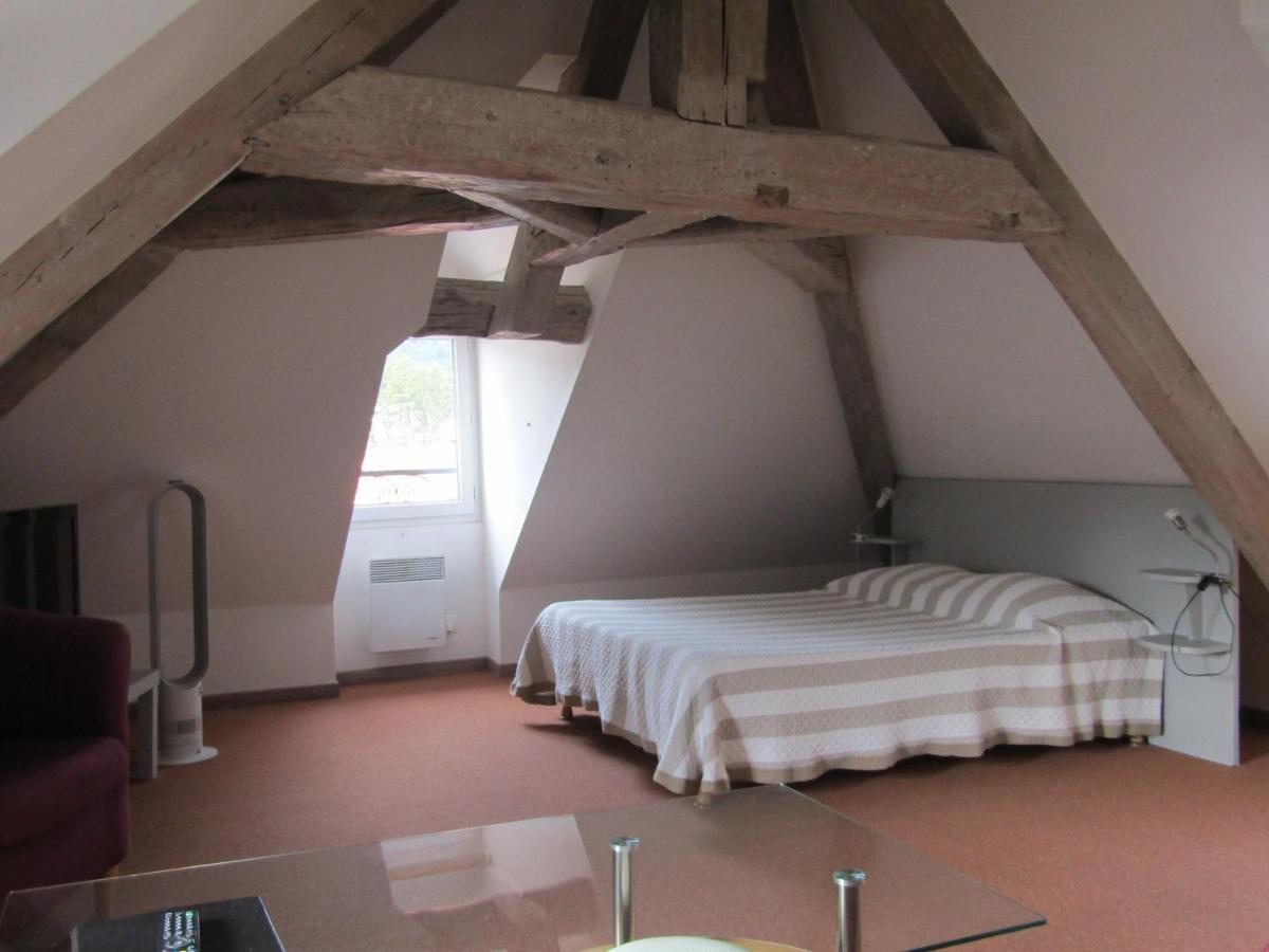 Fifi Moulin 3*